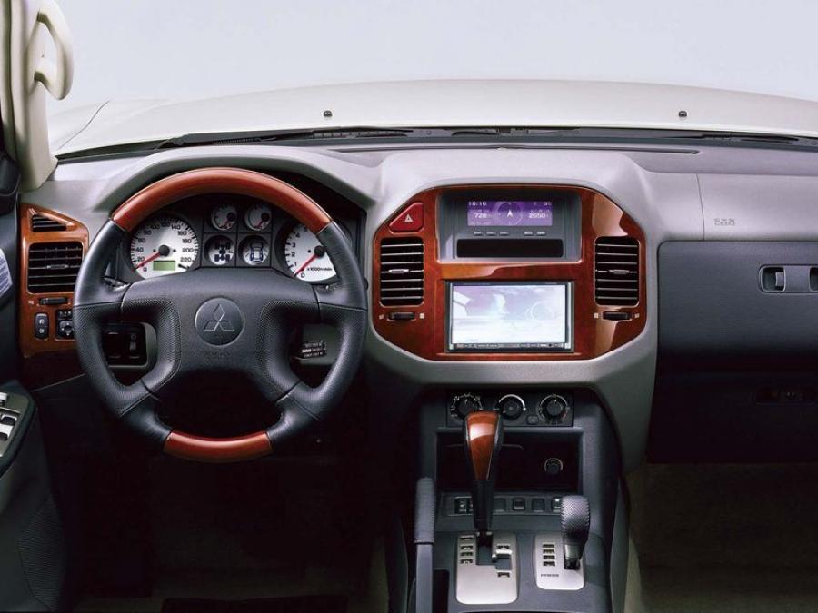  ChangFeng Mitsubishi Pajero 5-Door 2009 года  (фото 5 из 5)
